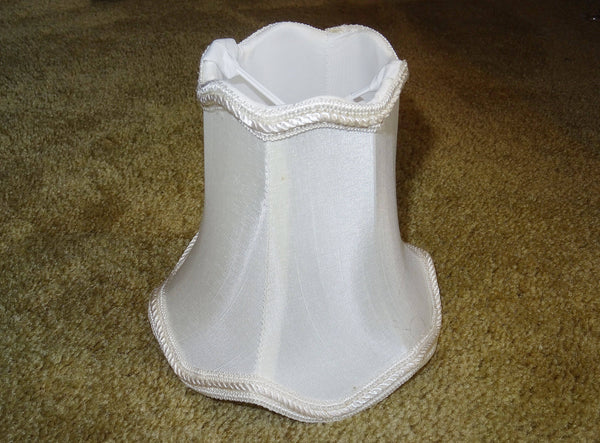 Light Cream Scallop Clip On Bulb Candle Lampshade 6' Diameter Chandelier Shade Retro 2