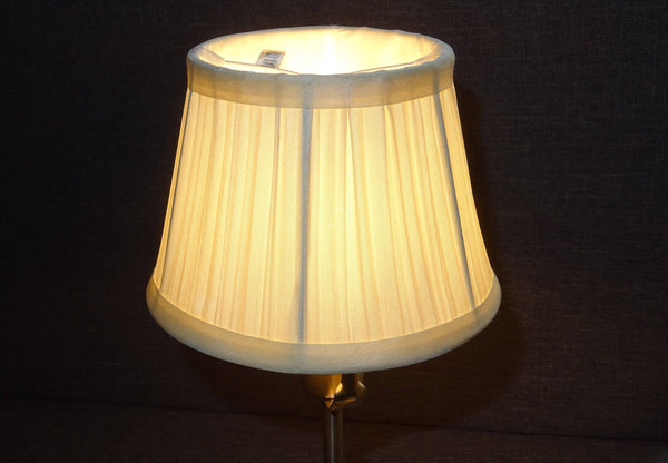 Cream Clip On Bulb Candle Lampshade 6 Inch Chandelier Shade Mushroom Pleat 9